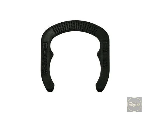 Затиск патрубка помпа-термостат 03C121142 для Skoda / VW / Audi / Seat (VAG)