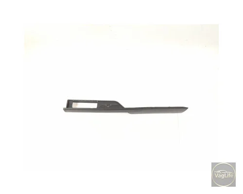 Молдинг 5-й двері 6U0827578A для Skoda / VW / Audi / Seat (VAG)