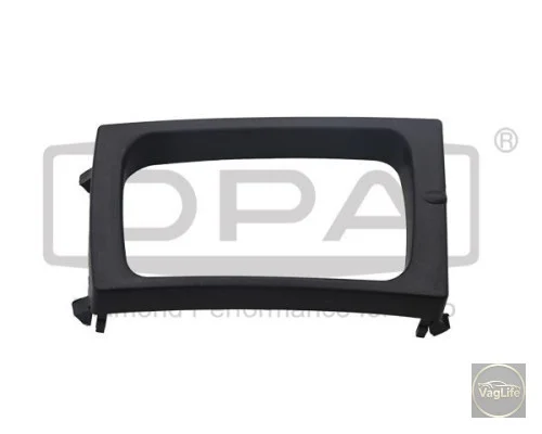 Решітка бампера 6U0807432D (88070063202) для Skoda / VW / Audi / Seat (VAG)